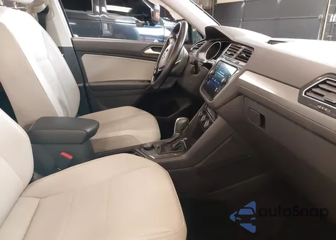 2019 Volkswagen Tiguan 2.0T Se/2.0T Sel/2.0T Sel R-Line/2.0T Sel R-Line Black z USA, uszkodzony, nr VIN 3VV2B7AX3KM015293